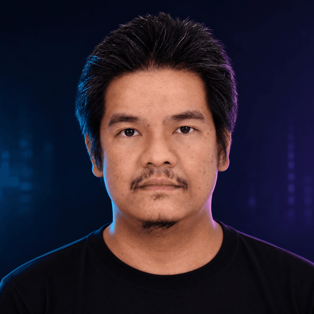 Reggie Jardin Comendador, founder of ReggiesOnline